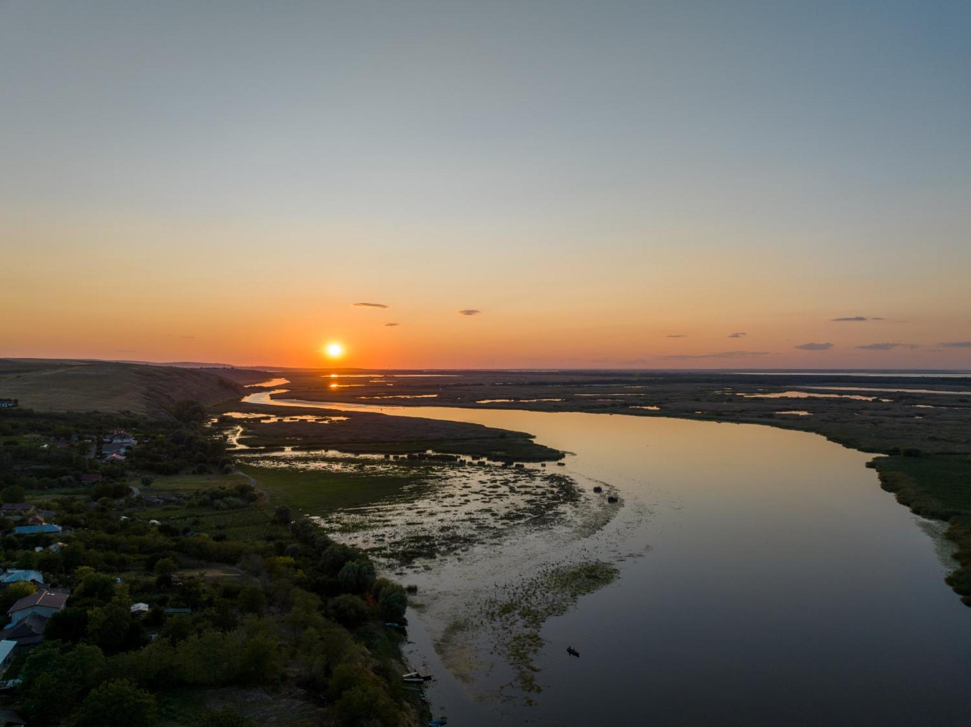 Laguna Nuferilor Habitat Somova Esterno foto