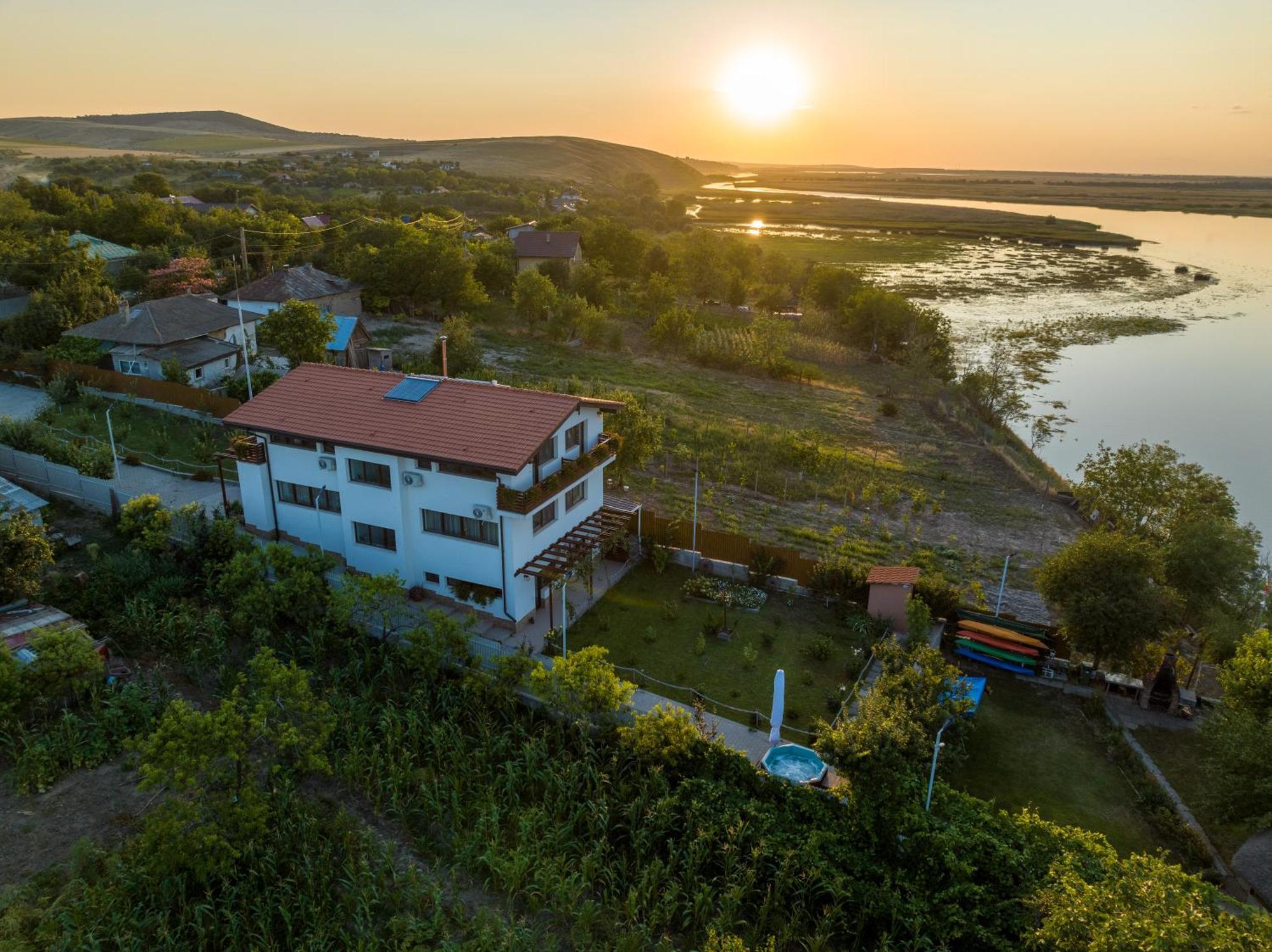 Laguna Nuferilor Habitat Somova Esterno foto